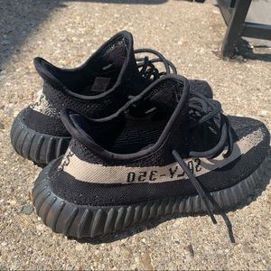 Yeezy 350 Boost V2 Oreo